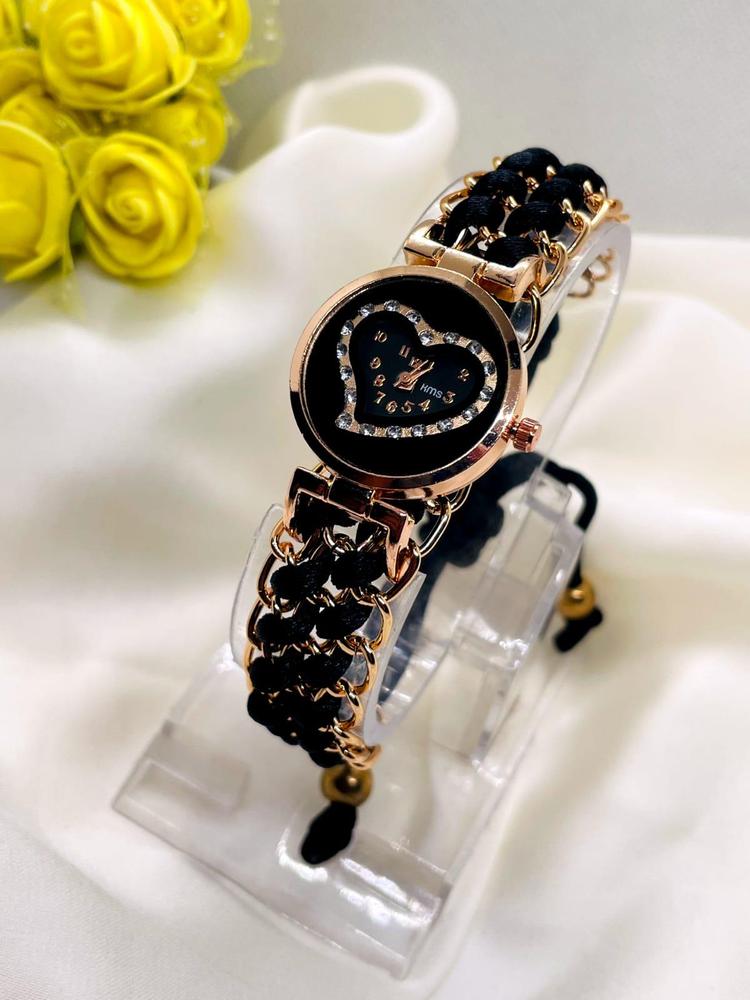 Fashionable Alloy Watch – Stylish Design, Precise Movement, Perfect for All Occasions