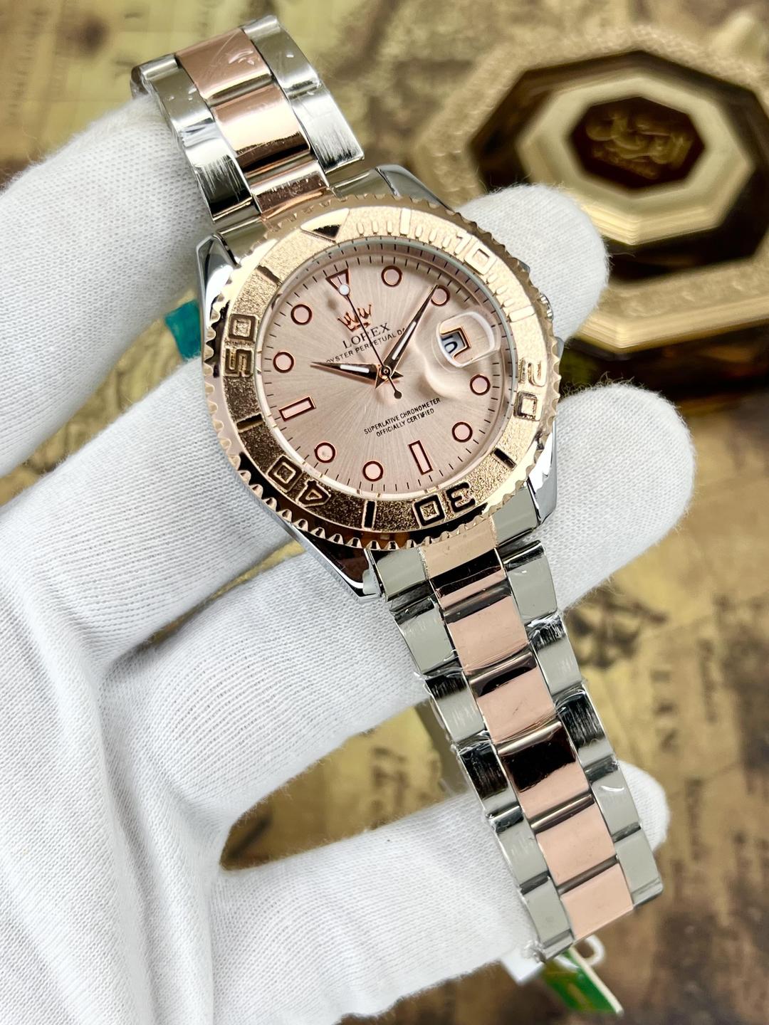 Women’s Golden Stainless Steel Chain Watch – Round Dial, Quartz Movement, Water Resistant